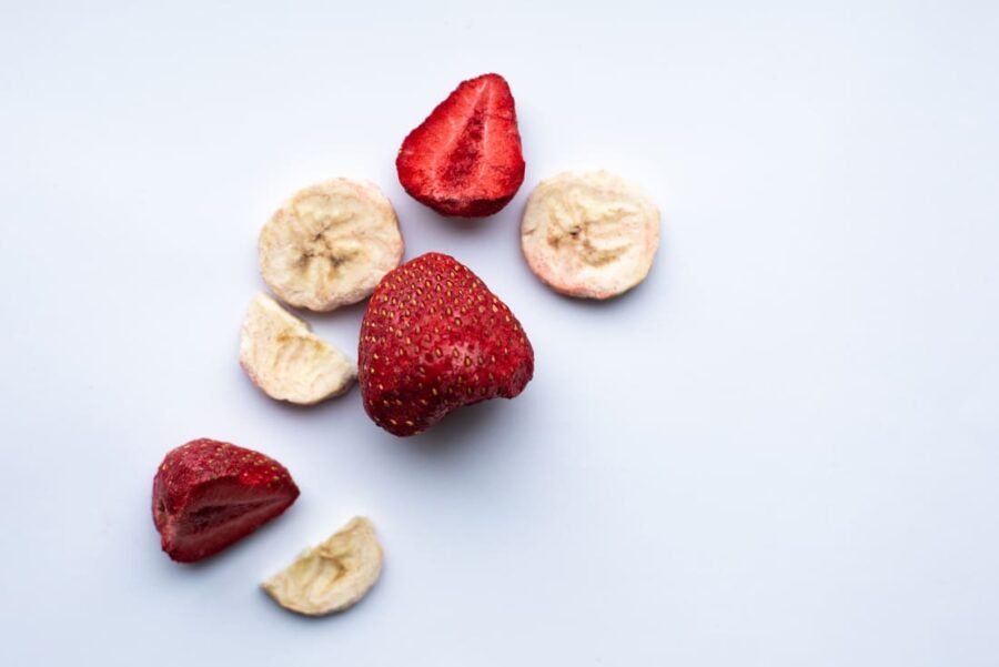 freeze-dried strawberries with bananas