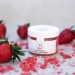 Freeze-dried strawberry chunks