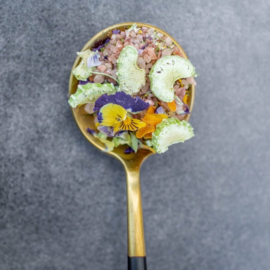 Celery salt for soups