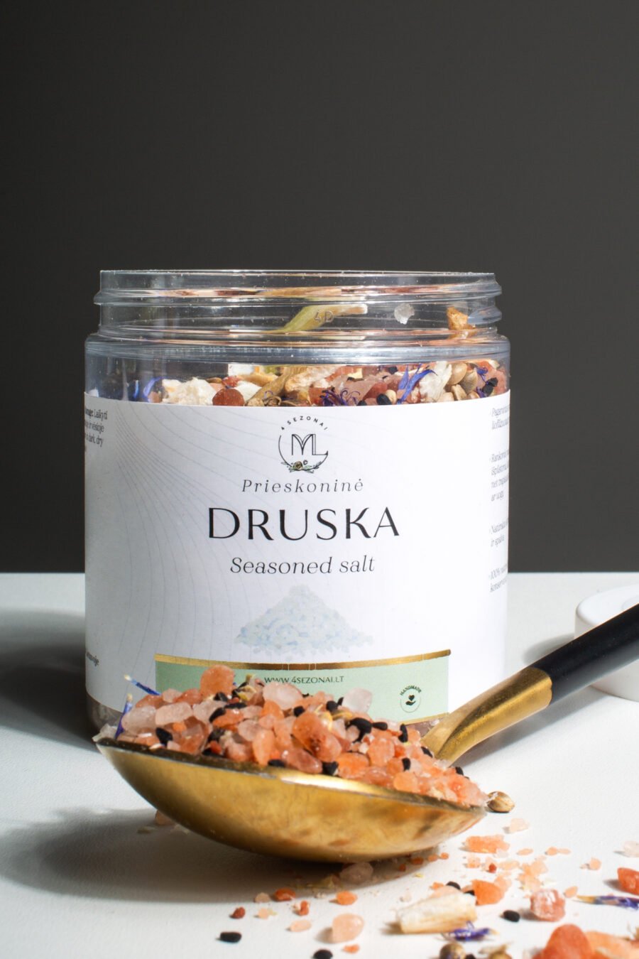 Seasoning salt with cornflower - addition Seasoning salt with cornflowers