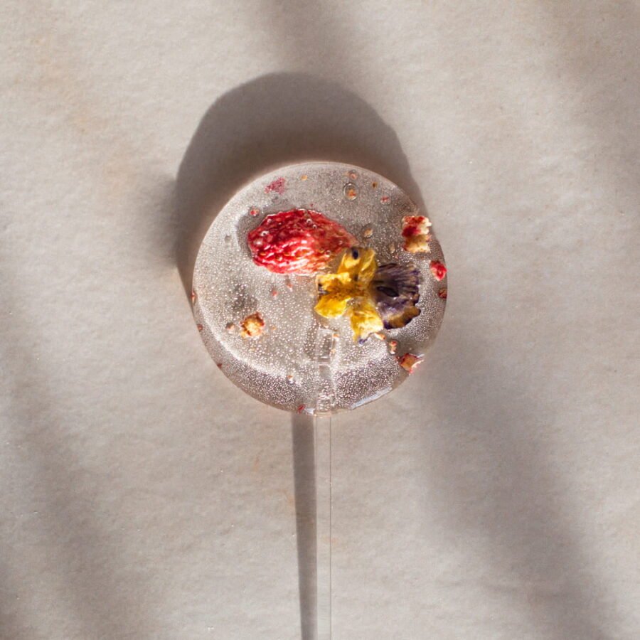 Lollipops with strawberries