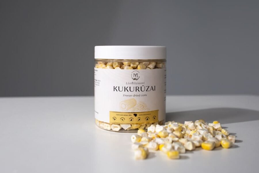 Liofilizuotų kukurūzų užkandis