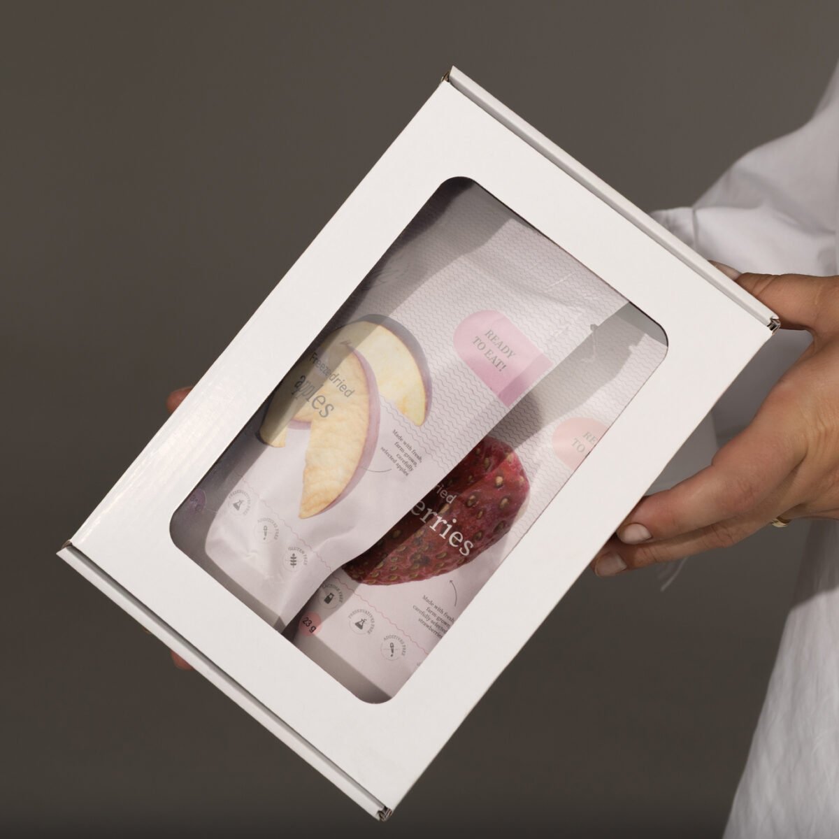 Lithuanian strawberries and apples gift